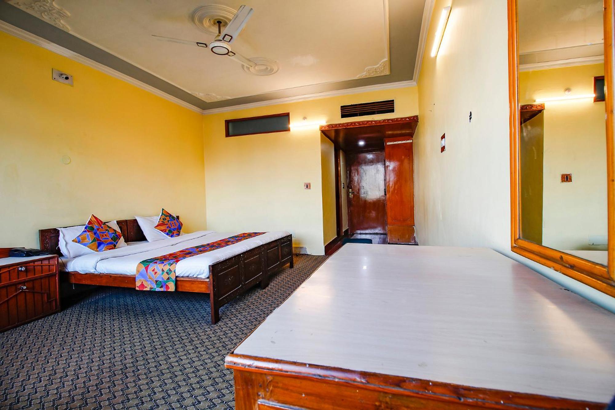 Fabhotel Kashmir Hilltown Durgjan Eksteriør bilde
