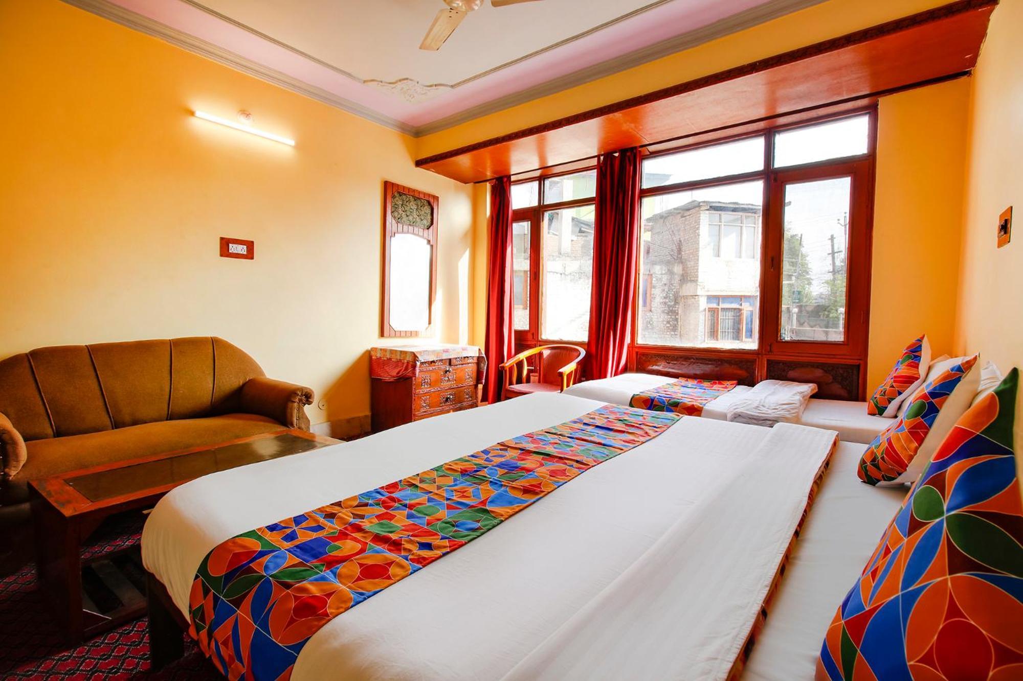 Fabhotel Kashmir Hilltown Durgjan Eksteriør bilde