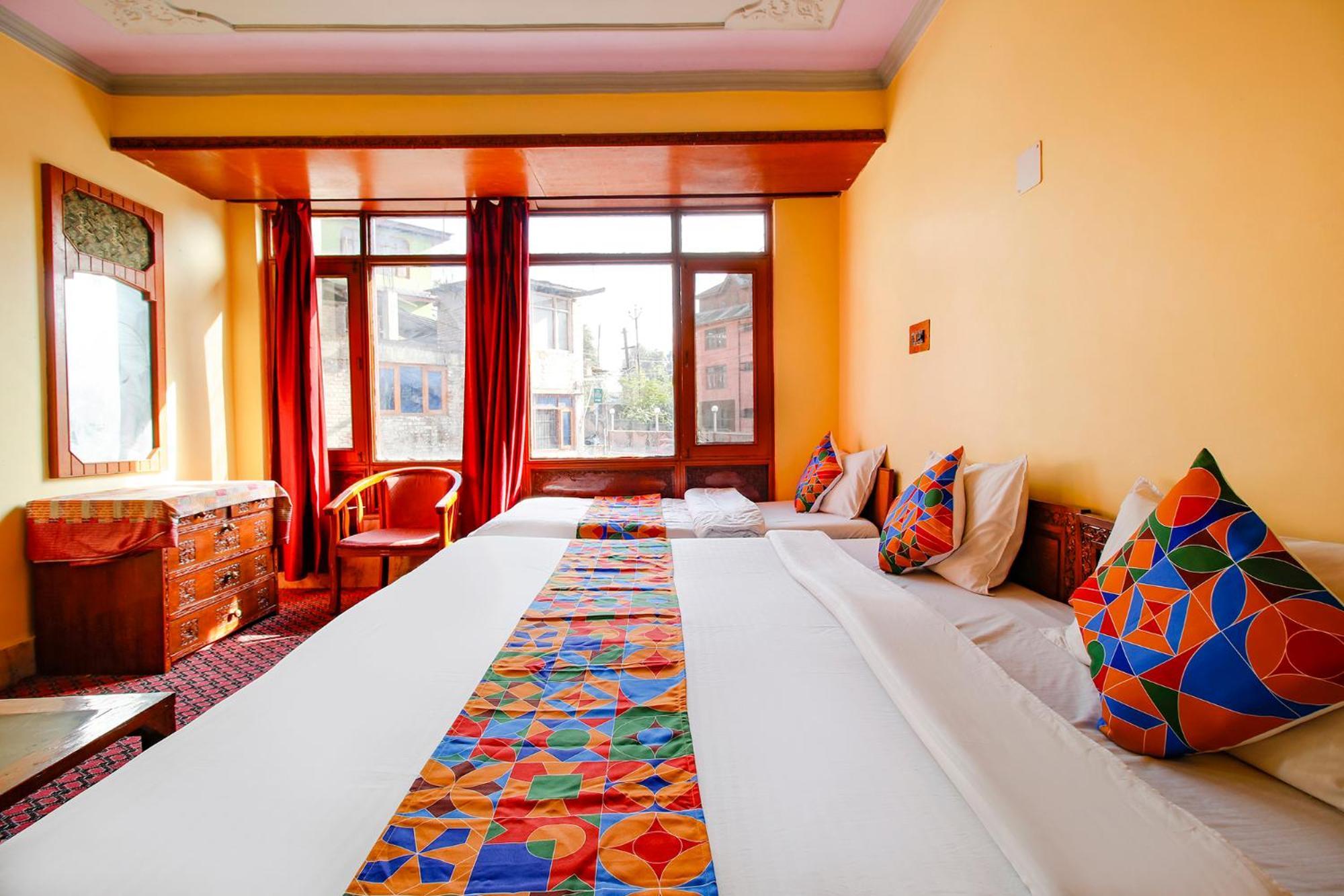Fabhotel Kashmir Hilltown Durgjan Eksteriør bilde