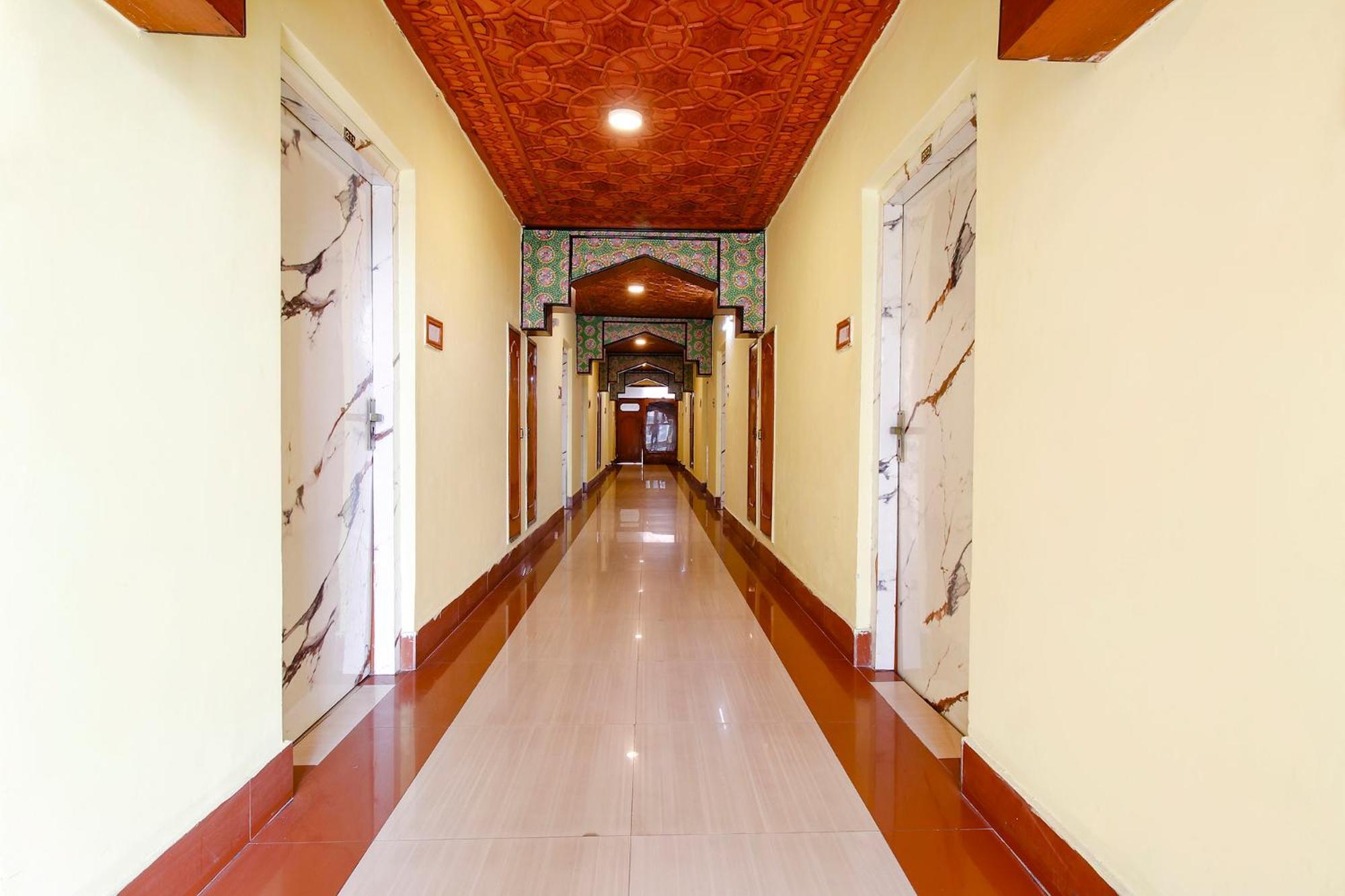 Fabhotel Kashmir Hilltown Durgjan Eksteriør bilde